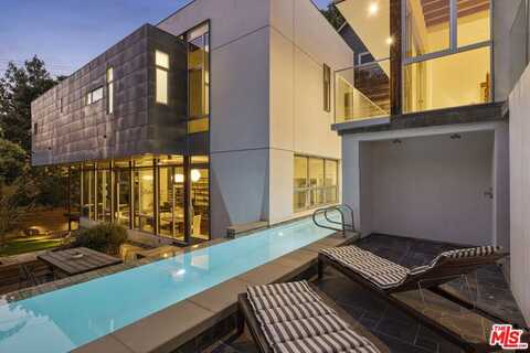 1869 Kaweah Dr, Pasadena, CA 91105