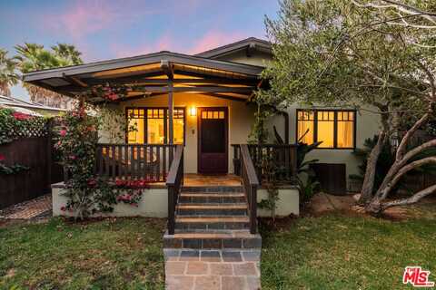 663 Santa Clara Ave, Venice, CA 90291