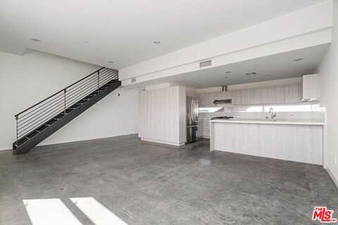 660 Rose AVE, VENICE, CA 90291