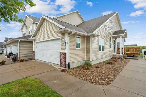 5919 Muirfield Drive SW, Cedar Rapids, IA 52404