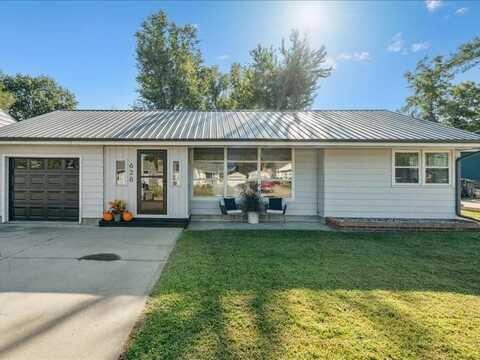 628 34th Street SE, Cedar Rapids, IA 52403