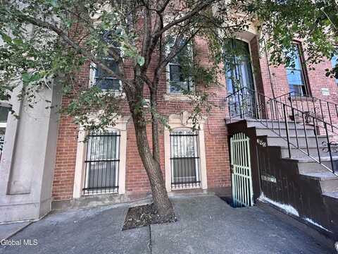 390 Clinton Ave Avenue, Albany, NY 12206