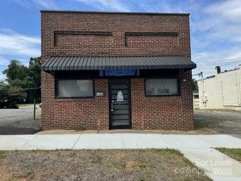634 S Center Street, Statesville, NC 28677