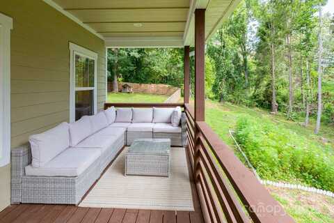 400 Emmas Grove Road, Fletcher, NC 28732