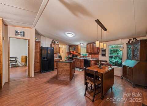 269 Oakstone Drive, Waynesville, NC 28785