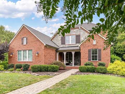 17412 Pennington Drive, Cornelius, NC 28031