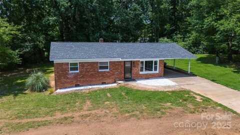810 Hampton Place SW, Lenoir, NC 28645