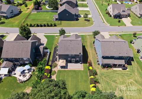 7246 Adirondack Drive, Denver, NC 28037