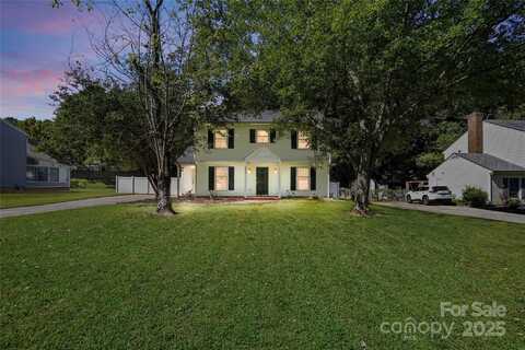 402 Bass Lane, Charlotte, NC 28270