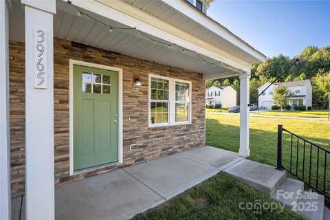 3965 Hemingway Drive NW, Hickory, NC 28601