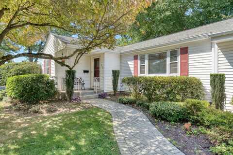 405 Connecticut Avenue, Newington, CT 06111
