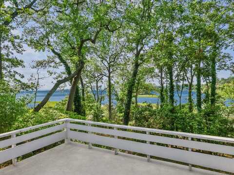 12 Outer Road, Norwalk, CT 06854