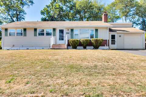 162 Red Bush Lane, Milford, CT 06461