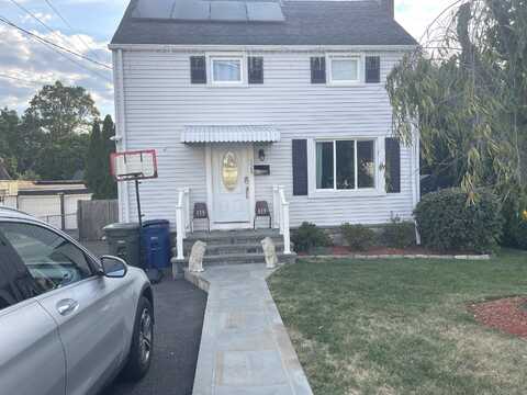 125 Garden Drive, Bridgeport, CT 06606
