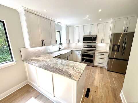 300 Heritage Village, Southbury, CT 06488