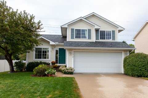 1572 Nine Iron Drive, West Des Moines, IA 50266