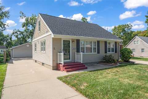 3600 52nd Street, Des Moines, IA 50310
