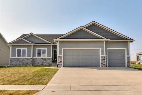 916 35th Street SW, Altoona, IA 50009