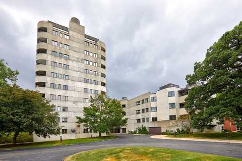 3920 Grand Avenue unit: 2Tw, Des Moines, IA 50312