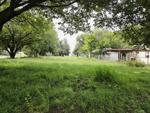 1502 N Quincy, Enid, OK 73701