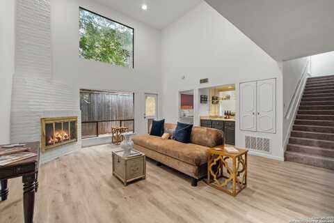 8123 New Braunfels D, San Antonio, TX 78209