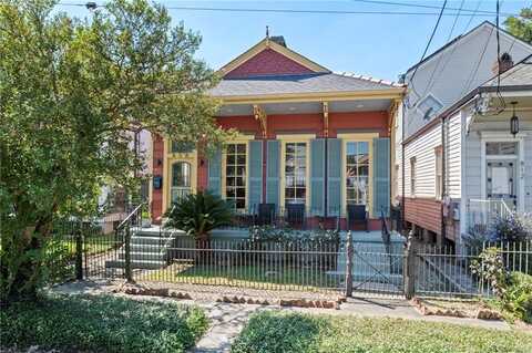 808 LYONS Street, New Orleans, LA 70115