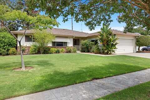 738 Fremont Avenue E, Fresno, CA 93710