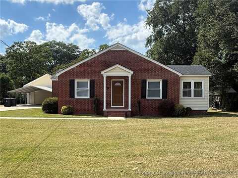 109 N Dickson Street, Raeford, NC 28376