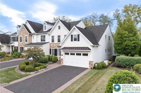1938 Carriage Knoll Drive, Bethlehem, PA 18015