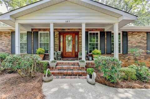 157 Lancelot Way, Lawrenceville, GA 30046