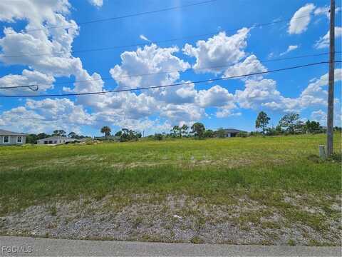4322 Connection Avenue, Cape Coral, FL 33909