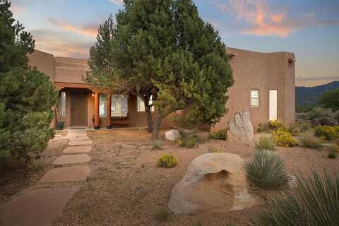 289 HWY 165, Placitas, NM 87043