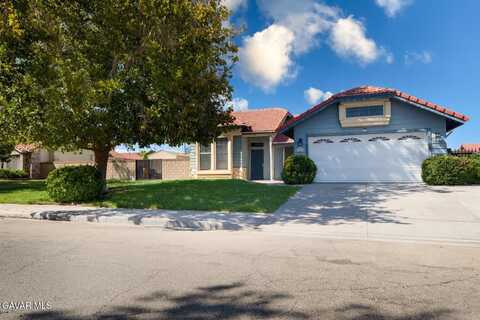 1027 James Court, Lancaster, CA 93535