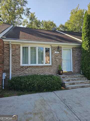 229 Flat Creek, Peachtree City, GA 30269