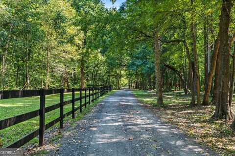 1816 Yorkshire, Woodstock, GA 30189