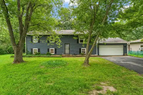1083 Pearson Road, Chesterton, IN 46304