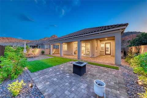 32 Tatahatso Point Street, Henderson, NV 89011