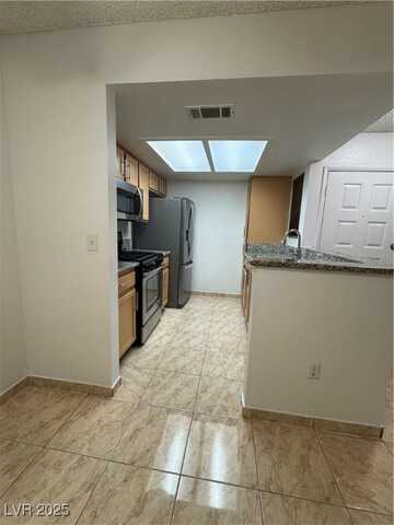 7100 Pirates Cove Road, Las Vegas, NV 89145
