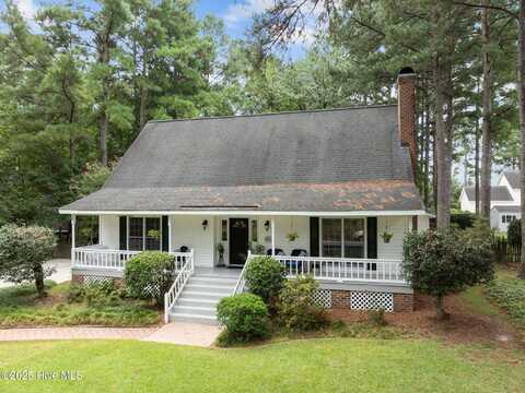 318 Dupont Circle, Greenville, NC 27858