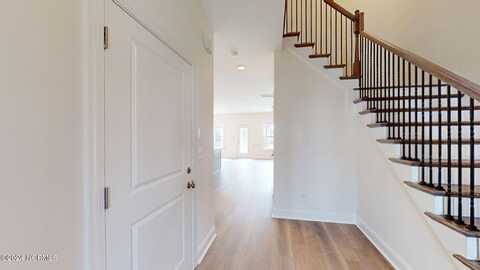 2001 Newbury Way, Greenville, NC 27834