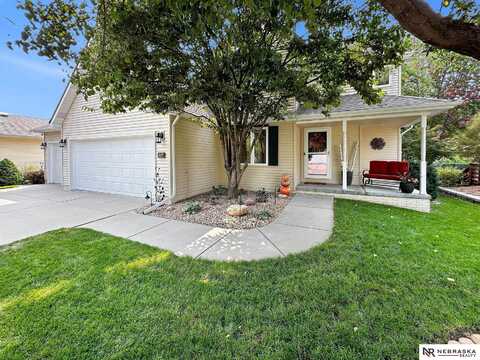 507 Trail Ridge Circle, Lincoln, NE 68505