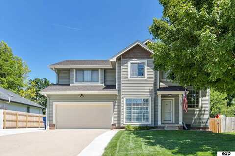 1912 Franklin Drive, Papillion, NE 68133