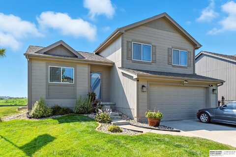7506 N 92nd Avenue, Omaha, NE 68122