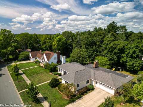 343 E Maple Street, Fremont, MI 49412