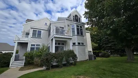 70 Brookharbor S, Manistee, MI 49660