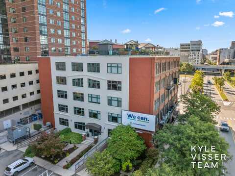 600 Monroe Avenue NW, Grand Rapids, MI 49503
