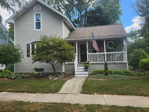 320 S Division Avenue, Fremont, MI 49412