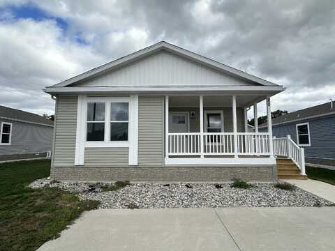 1283 E Ellis Road, Norton Shores, MI 49441