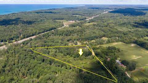 16800 Riverside Drive, Union Pier, MI 49129
