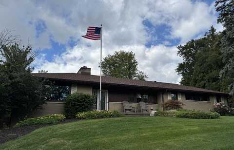 3343 Springbrook Drive NW, Grand Rapids, MI 49544